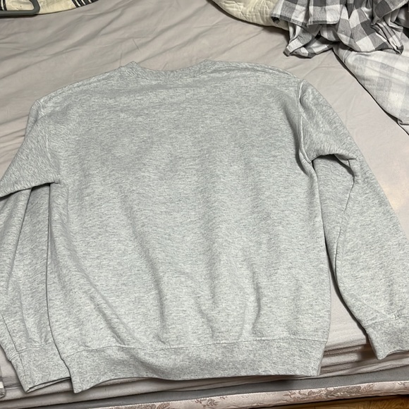 University of Guelph Crewneck - Picture 4 of 4